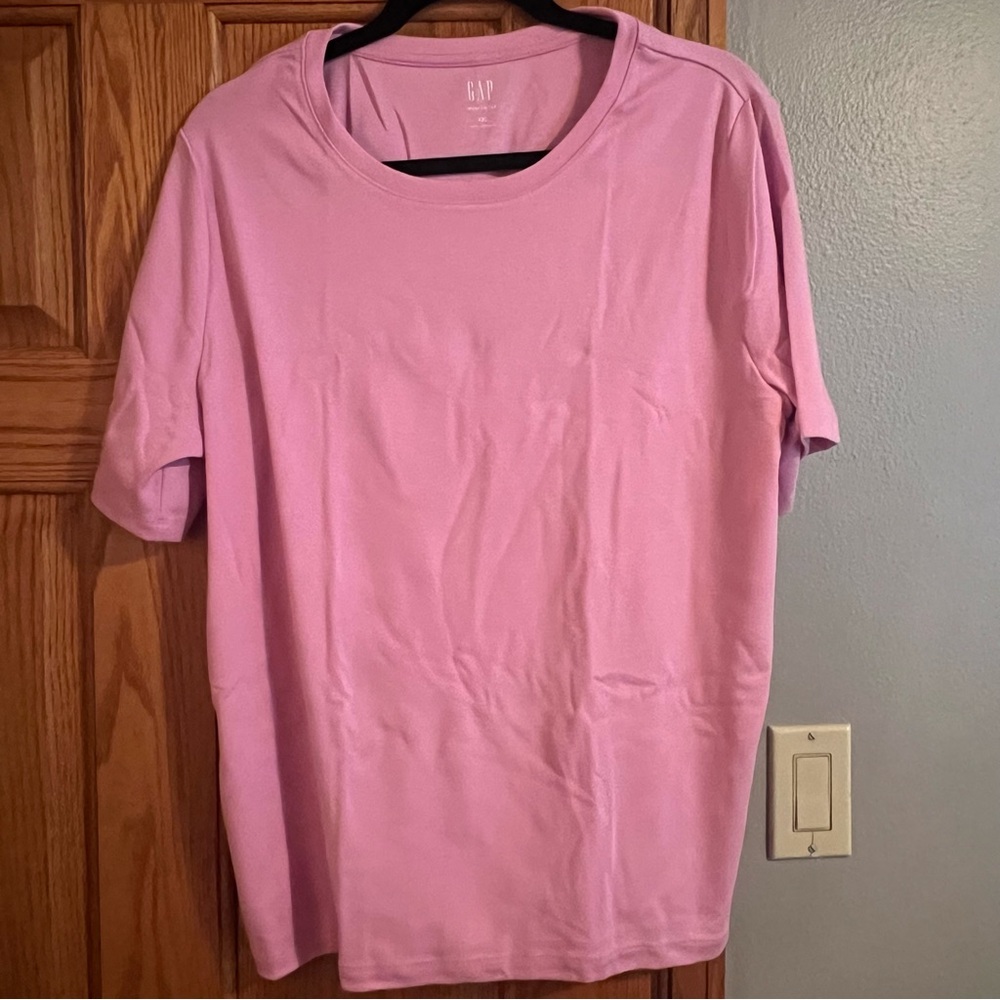 Gap women’s modern crewneck tee, NWT, size XXL, Sugar Pink color